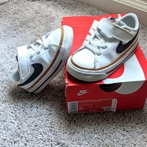 Toddler size 8 Nike Court Legacy